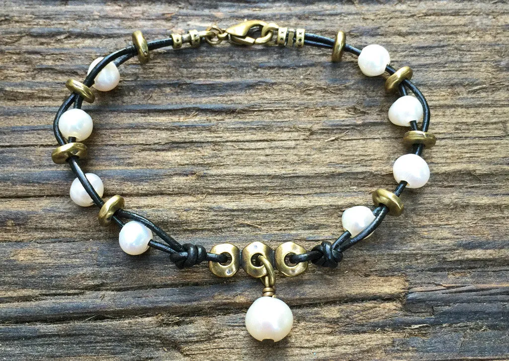 Boho-Style Leather & Freshwater Pearl Bracelet Kit (Black Leather)