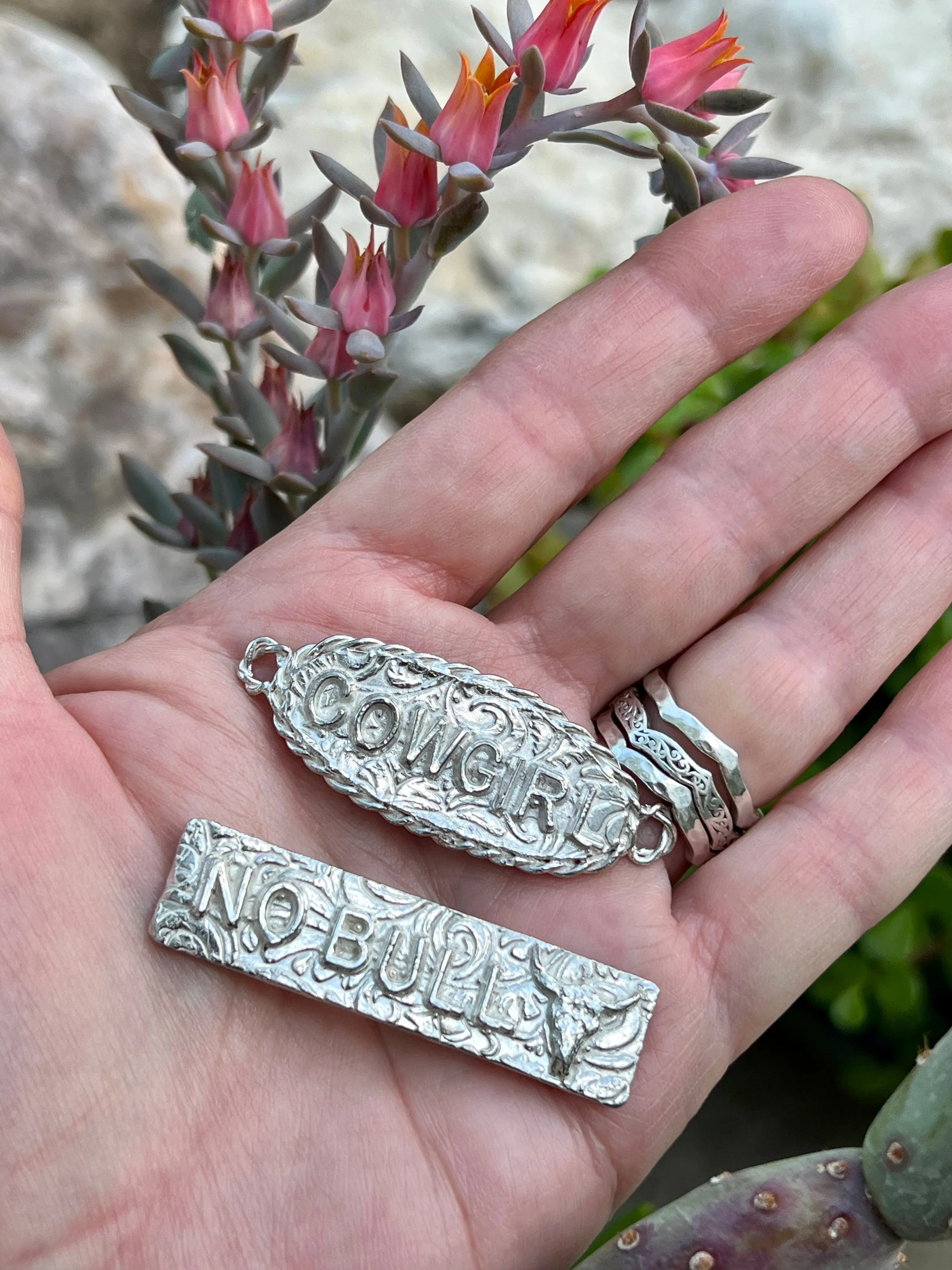 Casting - No Bull statement Bar