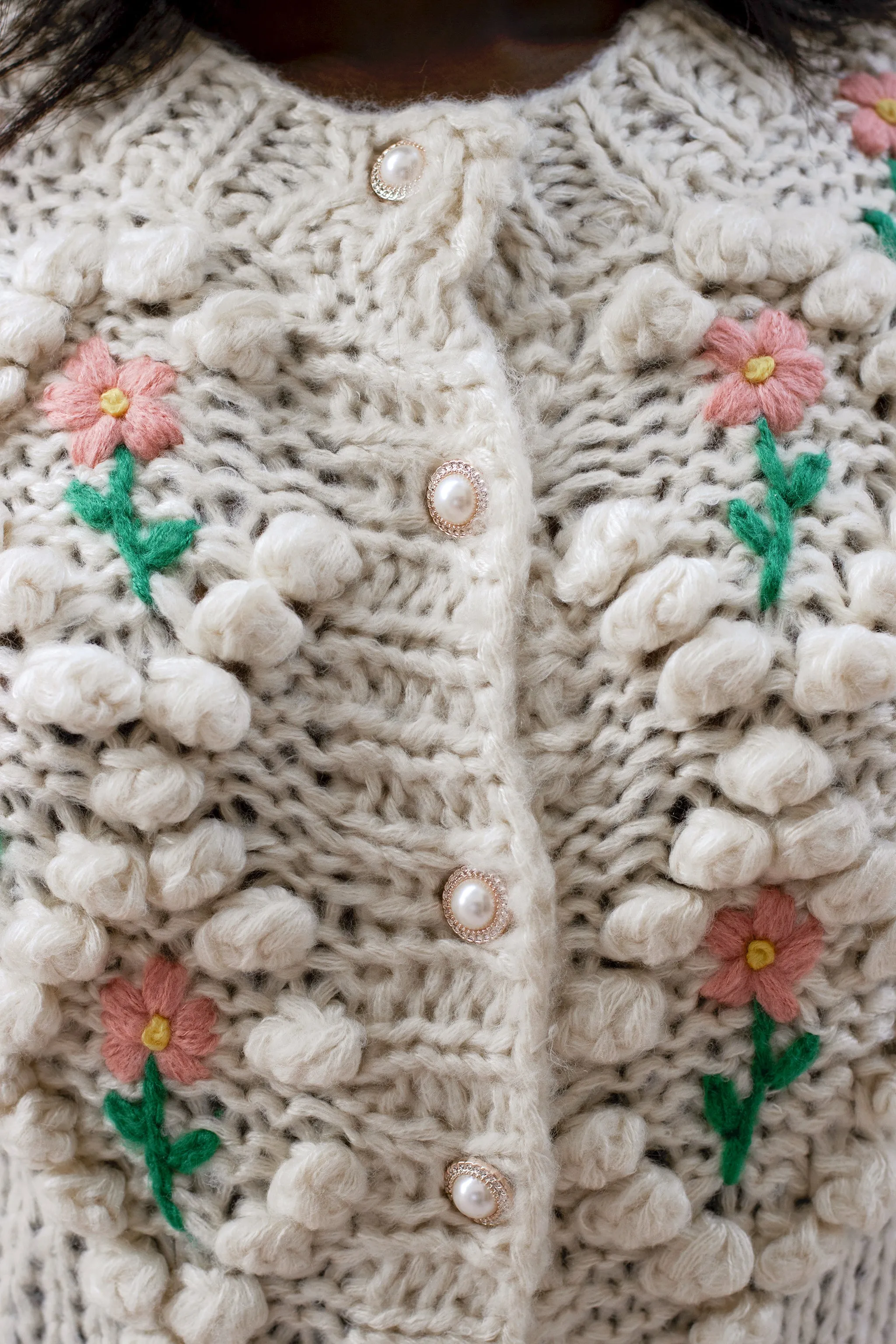 CHIC EMBROIDERY SWEATER