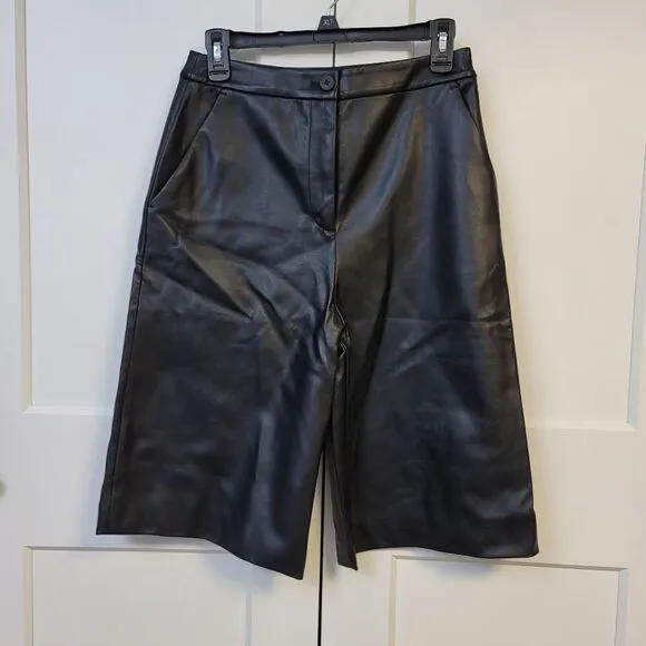 WHO WHAT WEAR COLLECTION CHREENE VEGAN-LEATHER SHORTS, SMALL